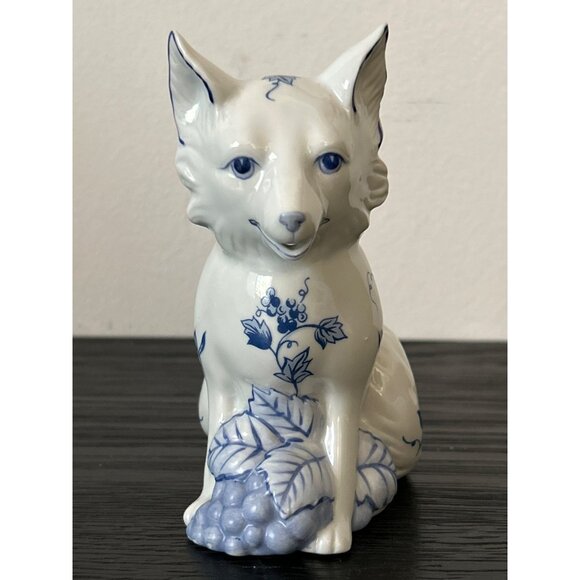VTG 1986 Fox-Shaped Porcelain Creamer Blue/White Franklin Mint Country Friends - Picture 5 of 9